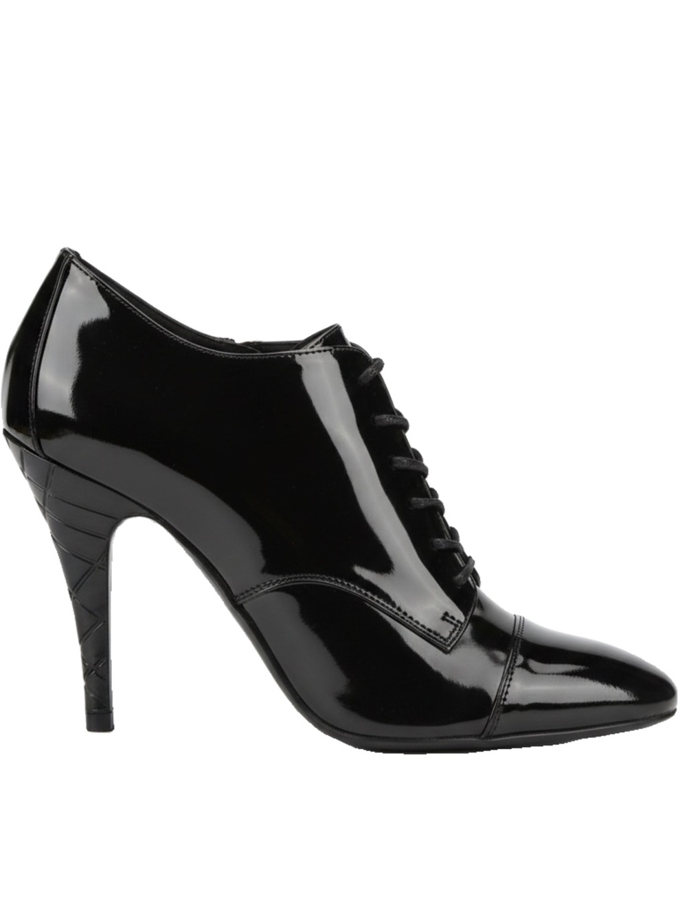 🛍️ Burberry Authentic Patent Leather Lace-Up Heeled Booties. Vintage 2009